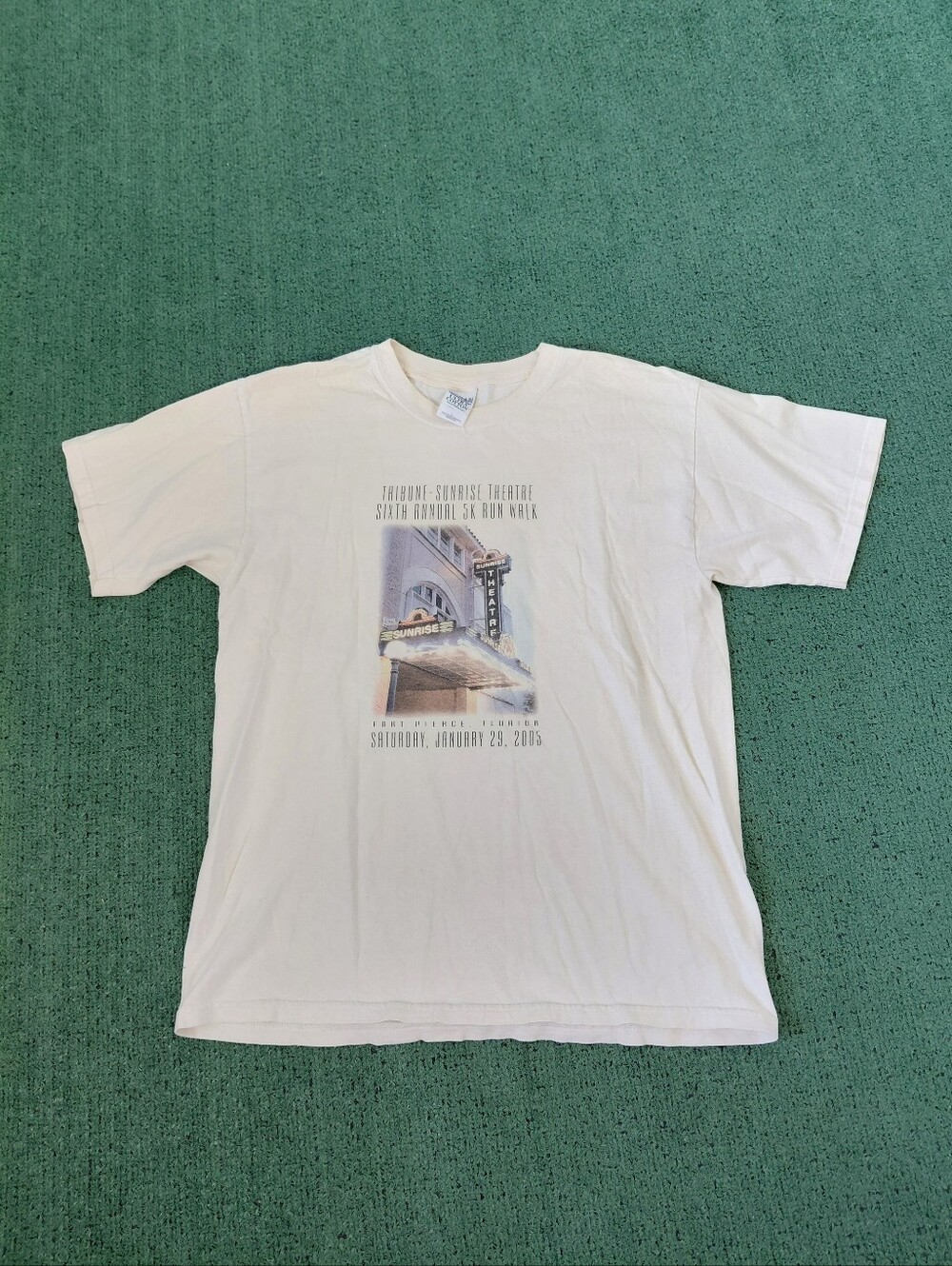 VINTAGE 2005 Tribune Sunrise Theatre 6th Annual 5k Run Florida Y2K Beige Running